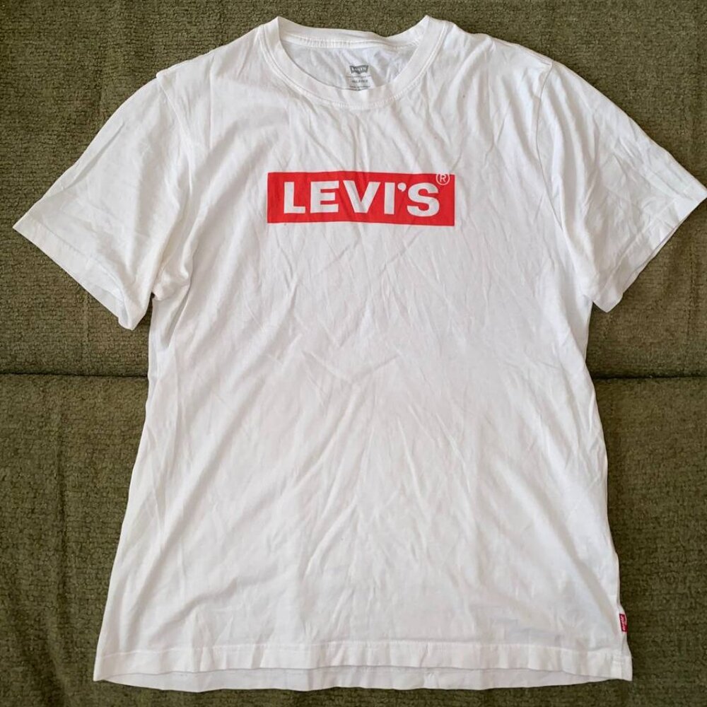 Levi's T-shirt new original